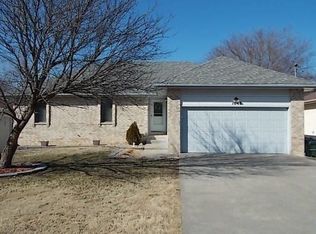 1043 E Snider St, Springfield, MO 65803