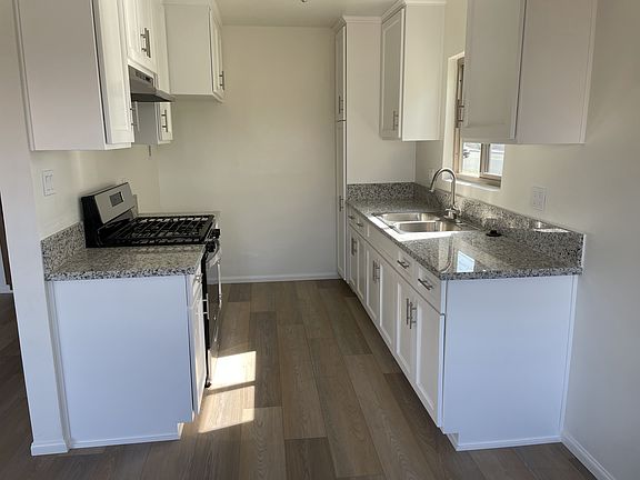 4th image of 2003 W 166th St APT 1