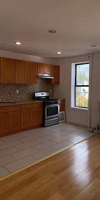 Rented by Karl Heyliger, LREB | media 2