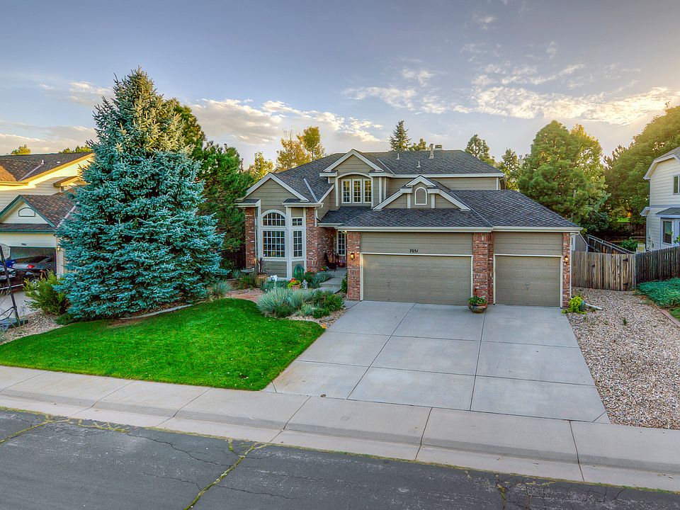1st image of 7051 S Oak Ct