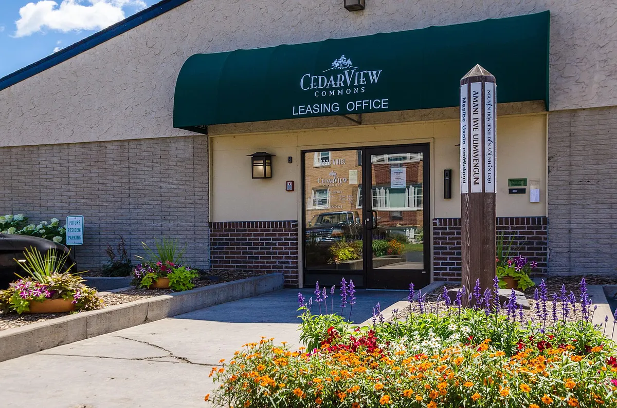 Building Photo - Cedarview Commons