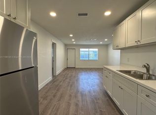 124 NW 2nd Ave APT B, Hallandale, FL 33009