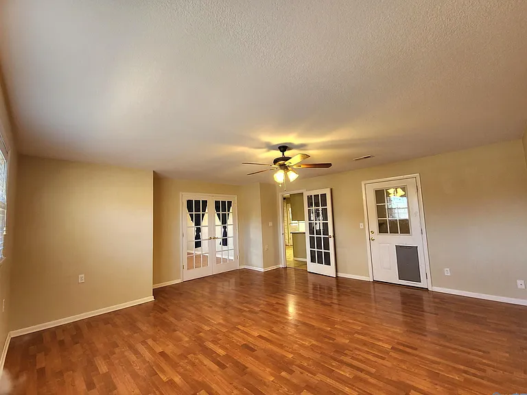 6107 Trailwood Dr — Photo 9