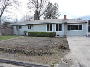 162 Sharon Dr, Phoenix, OR 97535