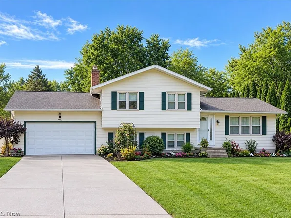 3971 Selnik Rd, Kent, OH 44240