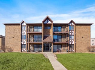 17525 71st Ct APT 2C, Tinley Park, IL