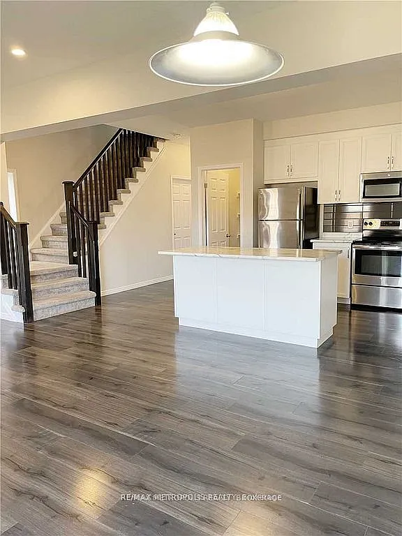 5 bed, $3,300 — Photo 3