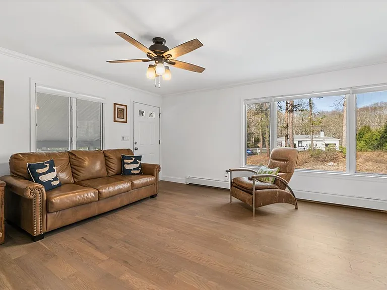 35 Washington Heights Ave — Photo 12