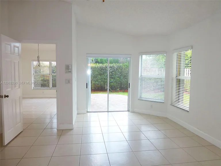 11236 NW 58th Ter — Photo 5