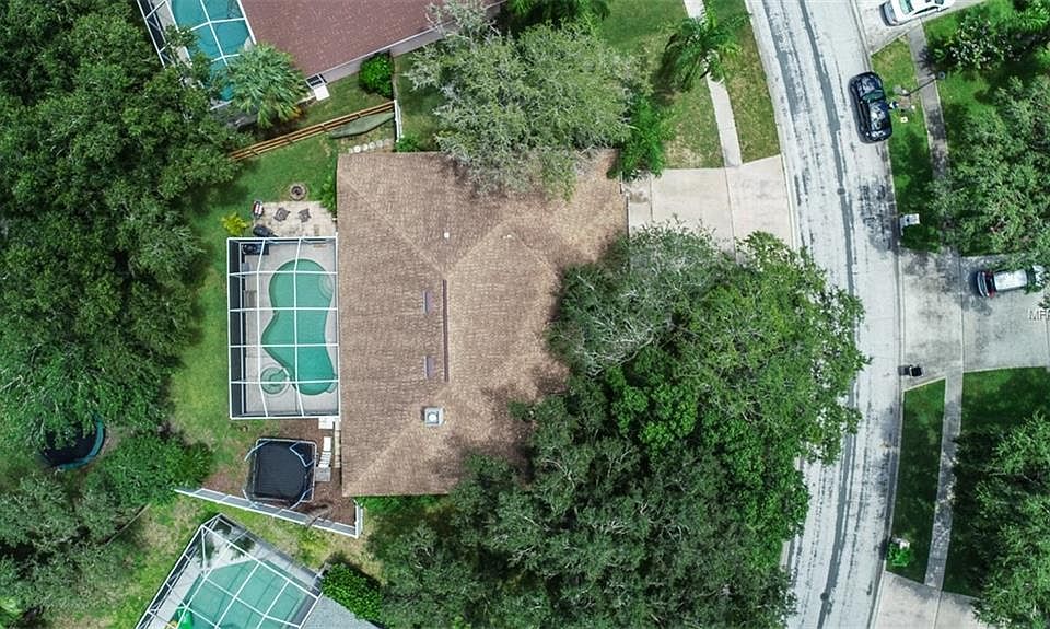 2nd image of 2318 Timbergrove Dr