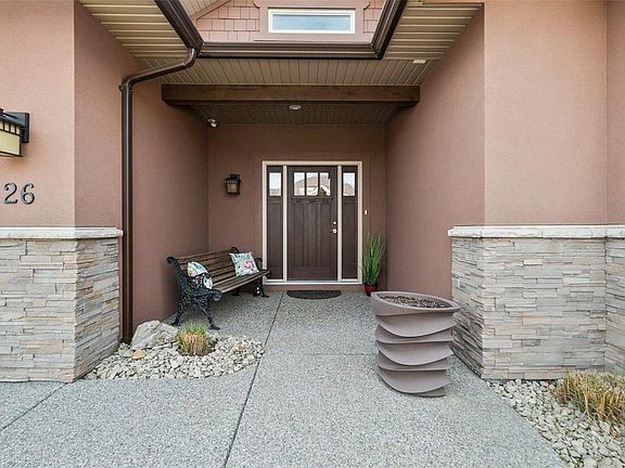 4th image of 2450 Selkirk Dr #26