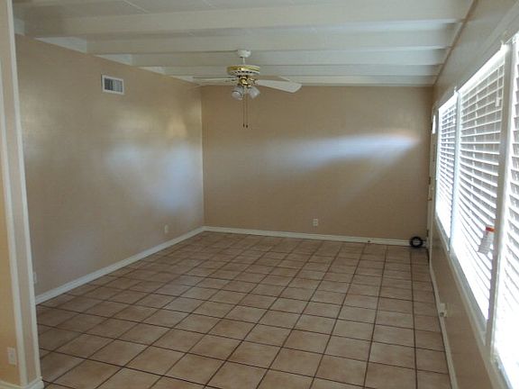4th image of 1604 Roosevelt Blvd