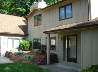 5004 Raintree Dr #14, Midland, MI 48640