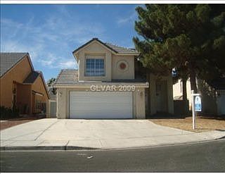 2nd image of 7317 Simsbury Cir