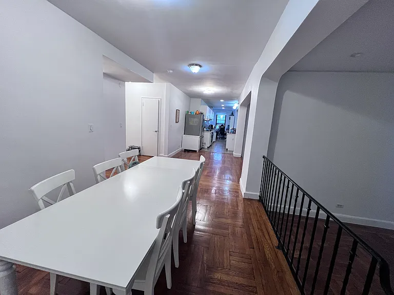 205 W 15th St #2GH — Photo 2