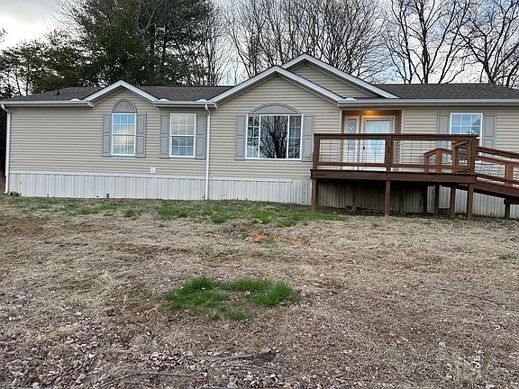 3rd image of 1285 Dyer Rd