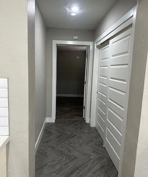 1416 E Del Rio Dr — Photo 12