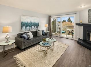 7111 Linden Ave N APT 303, Seattle, WA 98103