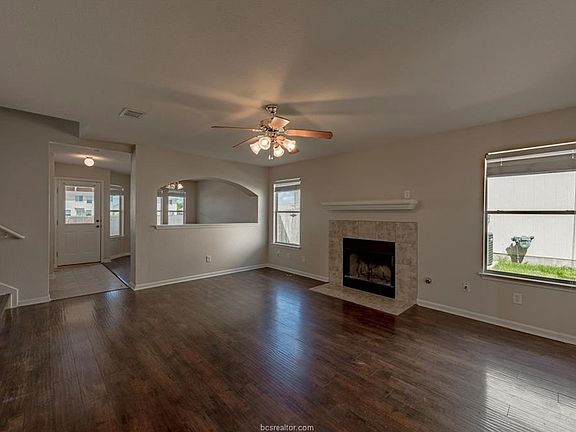 4th image of 15122 Faircrest Dr