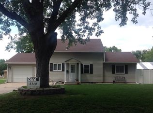 3710 13th St, Columbus, NE 68601