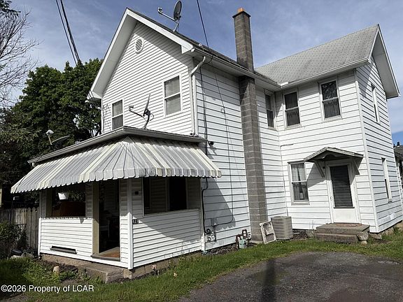 2nd image of 423 Andover St