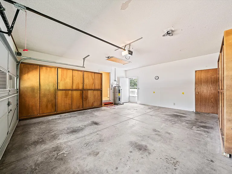 150 Pomeroy Dr — Photo 14