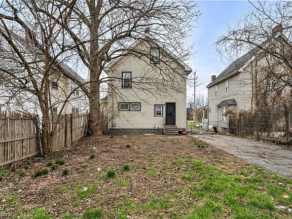 5th image of 7914 Dorver Ave