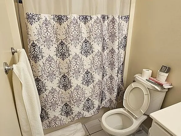 311 South Court St #103, Crown Point, IN 46307