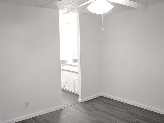 5th image of 6201 Escondido Dr APT 3G