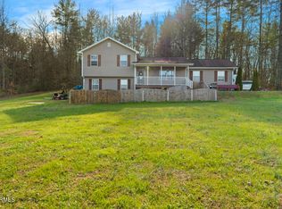 1370 Coal Hill Rd, Harriman, TN 37748