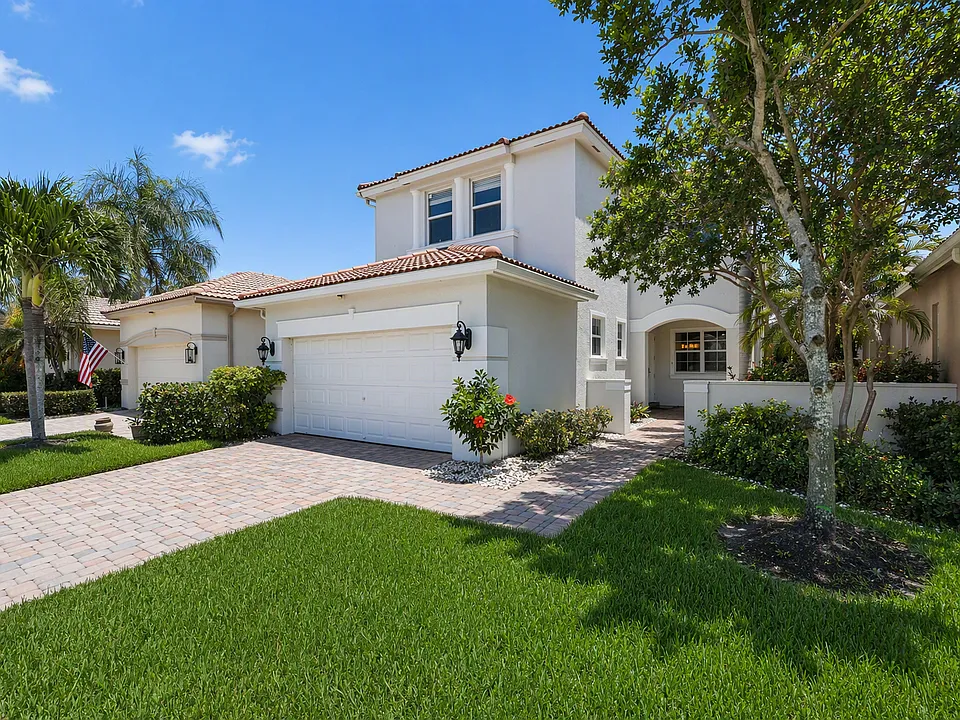 143 Isle Verde Way