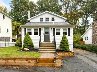 109 Windsor Ave, Hopatcong, NJ 07843