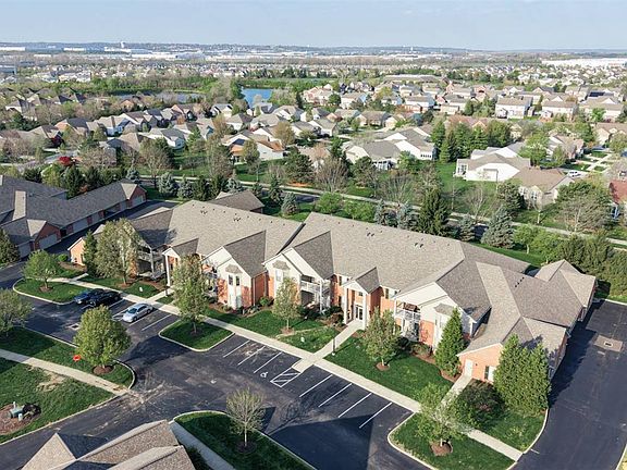 3rd image of 8021 Pinnacle Point Dr APT 104