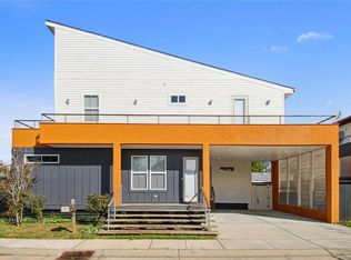 8 Homerun Ln, Metairie, LA 70003