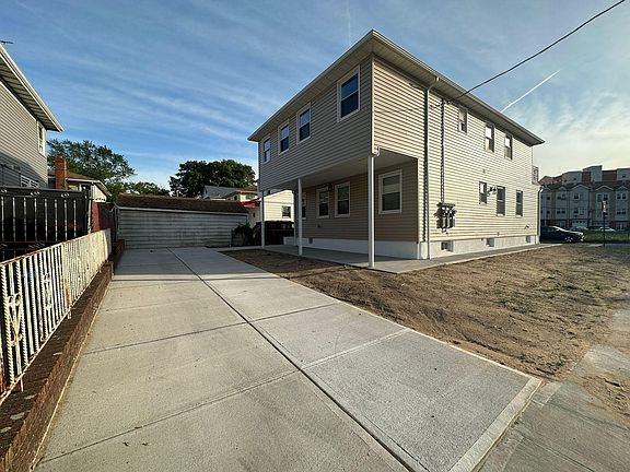 4th image of 12603 172nd St #1