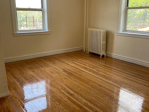 2nd image of 44 Park Avenue Ter #35