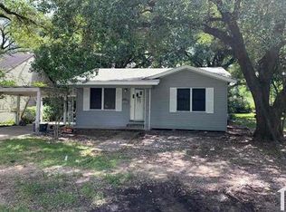 860 N 4th St, Silsbee, TX 77656