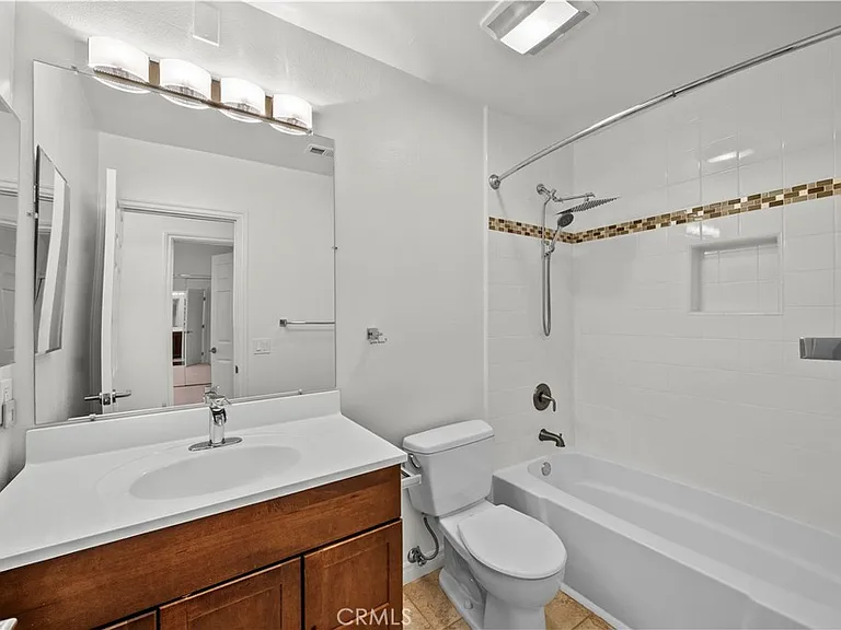 1631 Charterwood Ct — Photo 17