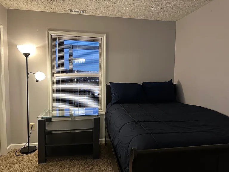 Second bedroom with adjoining bathroom