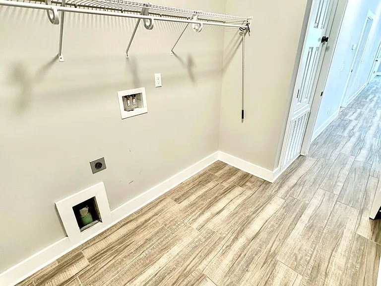 1180 French Quarter Way — Photo 37