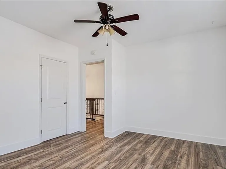 508 E Liberty St — Photo 5