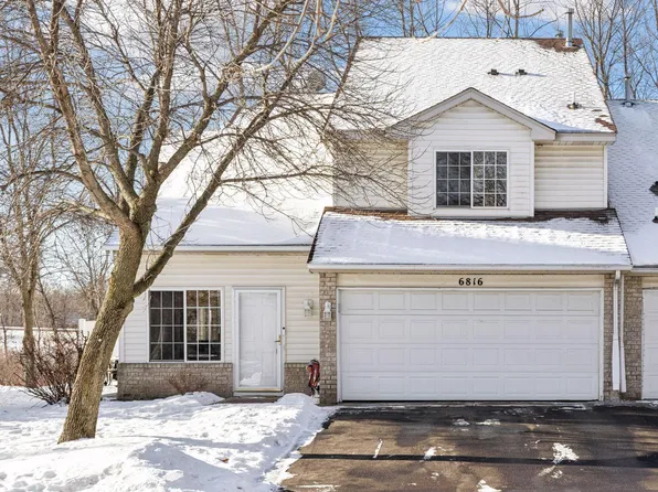 6816 Benton Cir #35, Inver Grove Heights, MN 55076