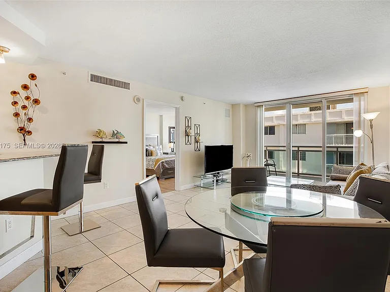 6917 Collins Ave #1608 — Photo 5