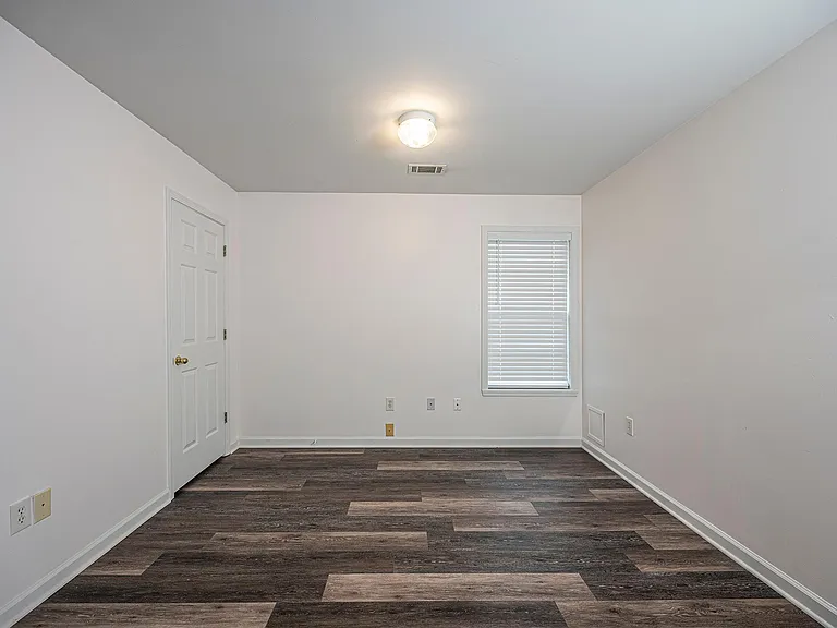 2285 Shady Oaks Dr — Photo 19