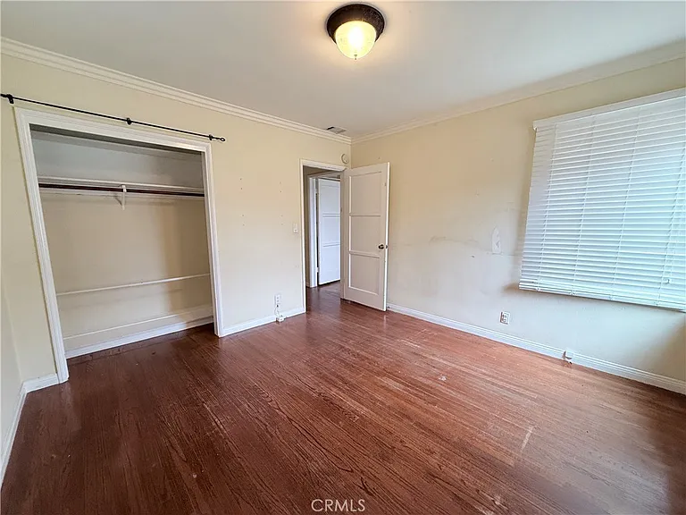 952 Balboa Dr — Photo 9