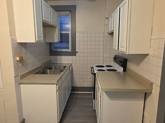 4th image of 617 Glenwood Ave APT B