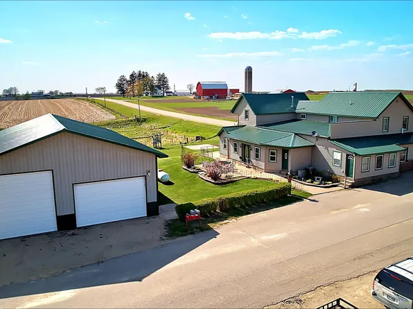 7697 Hurricane Rd, Lancaster, WI 53813