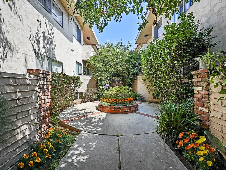 Interior Courtyard of Goshen Bundy