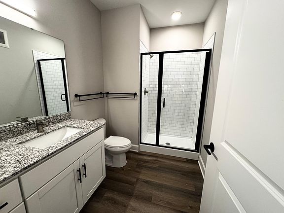 5th image of 215 E Lincolnway #207B