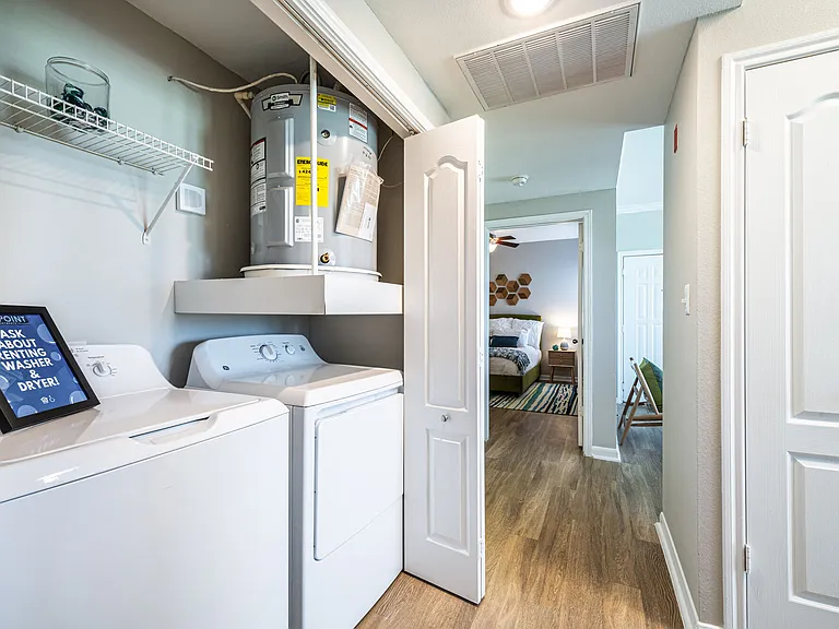 Baypoint Apartments — Photo 107